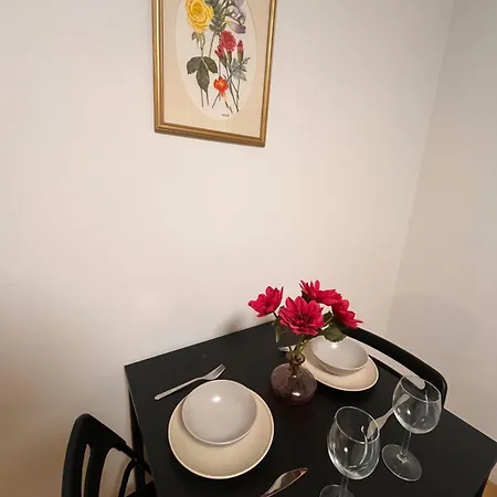 Phoenix Park Urban 1 Apartment *